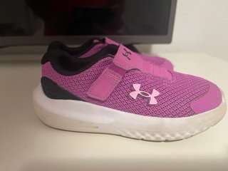 Zapatillas Under Armour niña