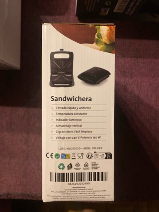 Sandwichera DHG SW-889