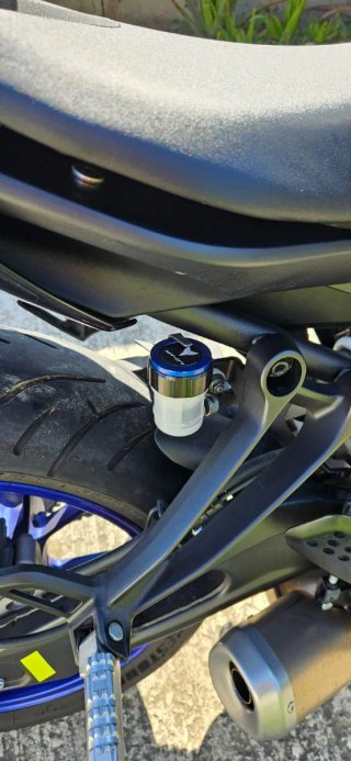 Yamaha MT-07 Azul y Negro