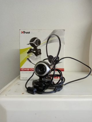 Webcam Trust ChatPack com Microfone
