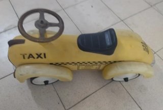 Coche de juguete Taxi Amarillo