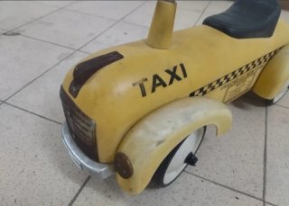 Coche de juguete Taxi Amarillo