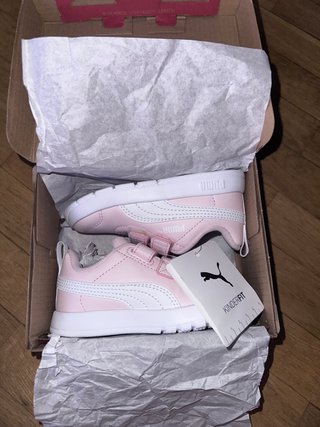 Zapatillas Puma rosa niña talla 22 sin estrenar
