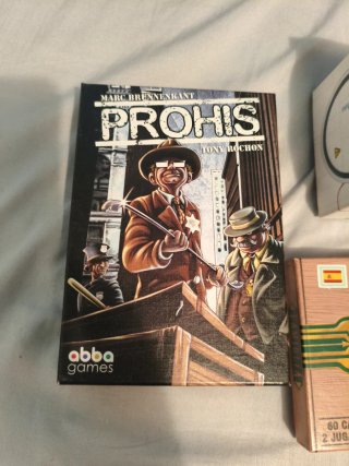 Lote 4 juegos de mesa/cartas