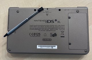 Nintendo DSi XL color chocolate + Juegos