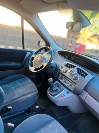 Renault Scenic 2011