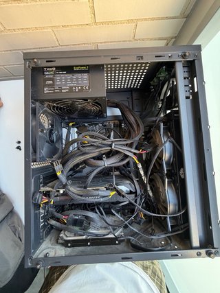 PC Gaming+monitor I9 9900KF, RTX 2060, 16GBram