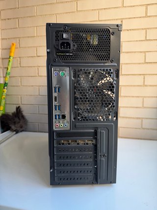 PC Gaming+monitor I9 9900KF, RTX 2060, 16GBram