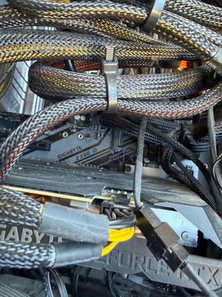 PC Gaming+monitor I9 9900KF, RTX 2060, 16GBram