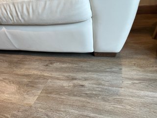 Sofá de piel beige 2 plazas