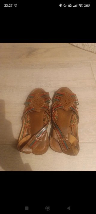 Sandalias de cuero trenzado