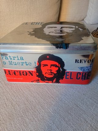 Caja metálica Che Guevara