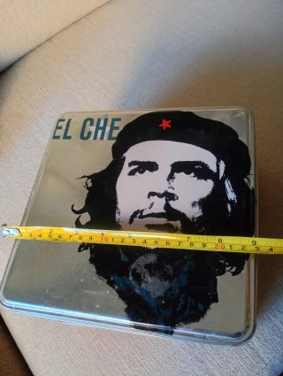 Caja metálica Che Guevara