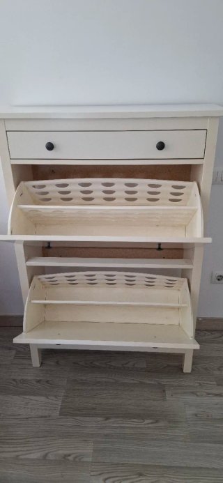 Zapatero blanco de madera