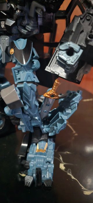 Ironhide leader class - Transformers DOTM