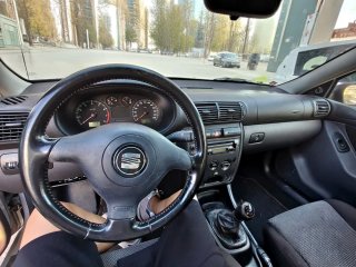 SEAT LEÓN 1.6 16V GASOLINA-2003-UNA PROPIETARIA