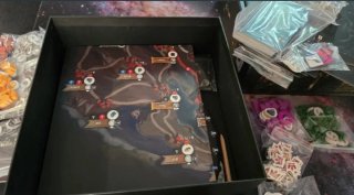 Juego de mesa Pest Deluxe Español + Exp Eventos