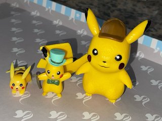 3 Figuras de Pikachu Set