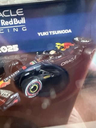 Hot Wheels Oracle Red Bull Racing 2025