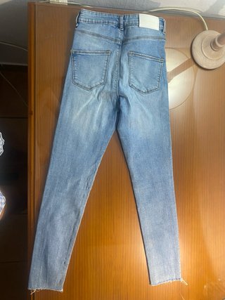 Pantalones pitillo vaqueros Mango azul