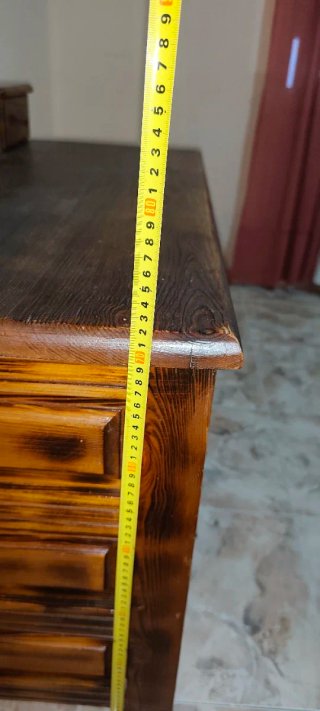 Tocador de madera con espejo
