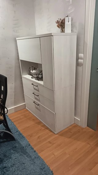 Mueble de salón blanco
