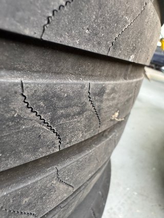 4 Kumho 235/35/19 91Y