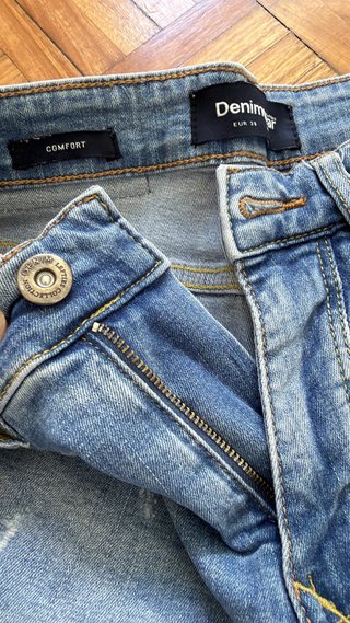 Calções de ganga rasgados Denim & Co