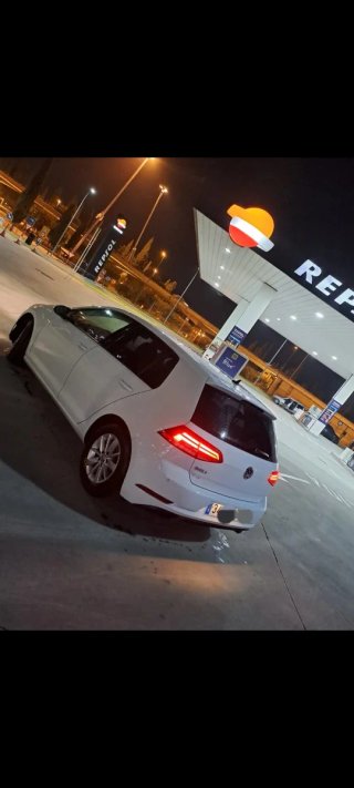 Volkswagen Golf 2021