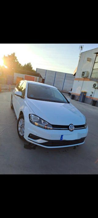 Volkswagen Golf 2021
