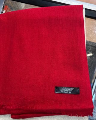Bufanda de Cachemira Roja Hecha a Mano