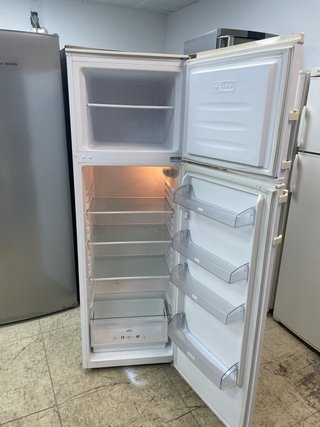 Nevera Pequeña Estrecha 1.70m con garantía