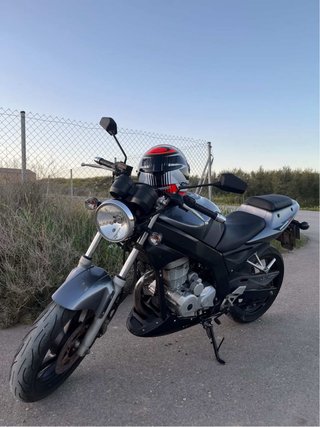 Daelim Roadwin 125FI Naked Gris/Negra