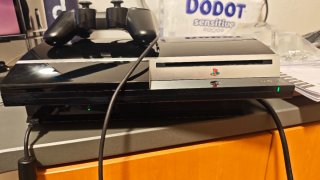 PS3 Fat 1TB + Controller + Cables