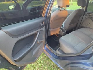 Ford Focus Familiar 2005