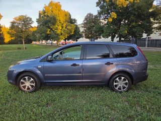 Ford Focus Familiar 2005
