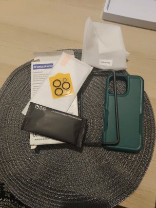 Funda Rígida iPhone 15 Promax + 2 Protectores