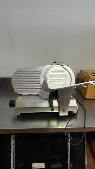 Cortadora de fiambre industrial