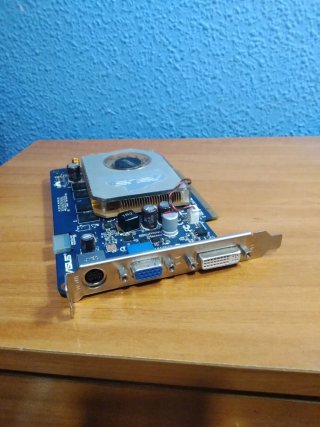 Tarjeta Gráfica Asus PCI Express 512MB