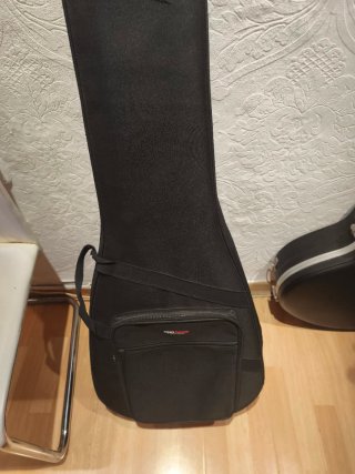 Guitarra Taurus.año 1977.