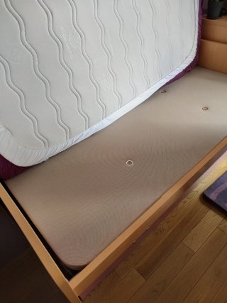 Armario, cama, espejo y silla