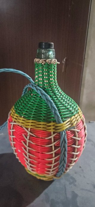 Jarrón antiguo decorativo