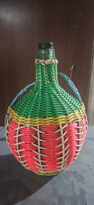 Jarrón antiguo decorativo
