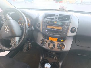 Toyota RAV4 2010