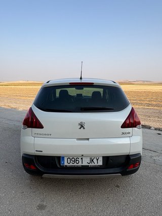 Peugeot 3008 2015