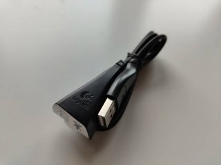 Cabos e adaptadores Logitech