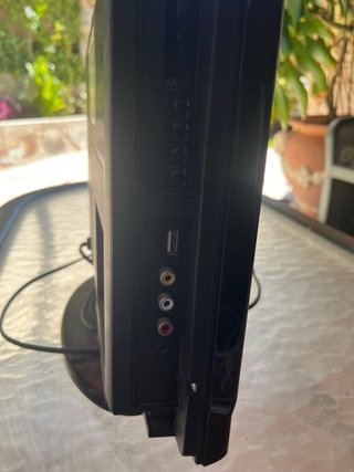 TV OKI 16 con DVD, HDMI y Mando