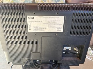 TV OKI 16 con DVD, HDMI y Mando