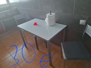 Mesa de cocina cristal y metal 1m largo y 60cm an