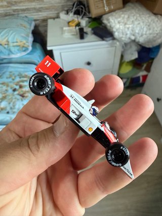 Mini GT McLaren MP4/4 #11